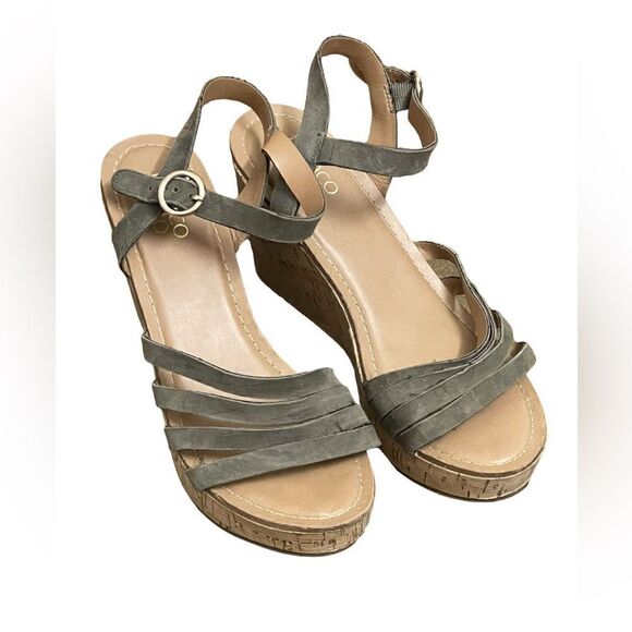 3/$20 Franco Sarto Green Suede strappy Wedge Sandals (Size: 8) - Picture 1 of 10